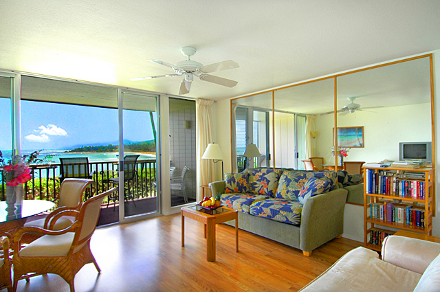 Wailua Bay View living room - Island of Kauai